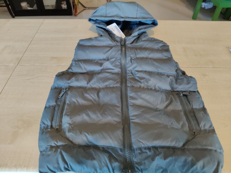 Giubbino smanicato bimbo 6/7 anni Zara
