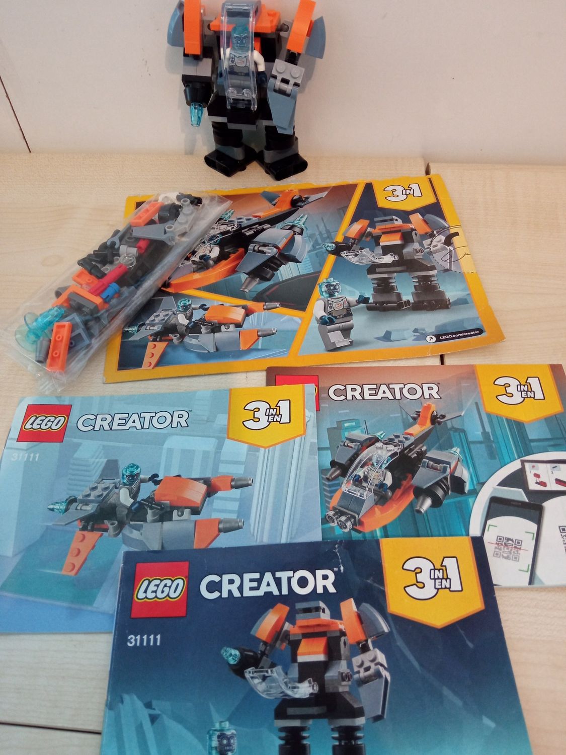 Lego creator 31111