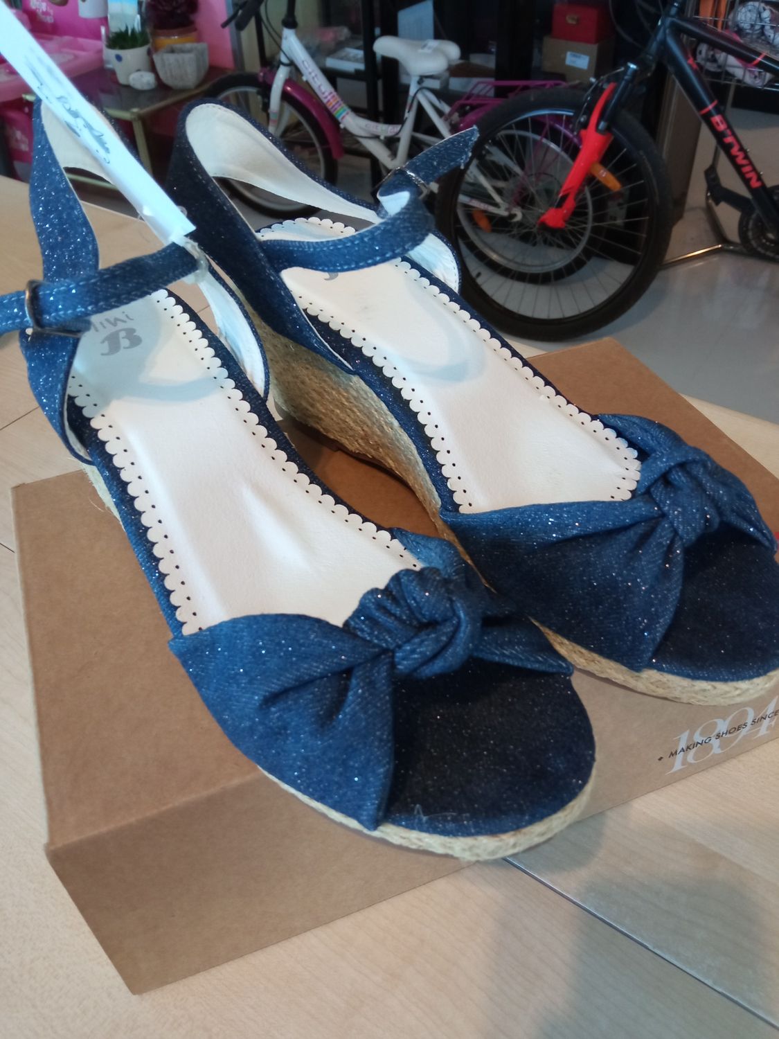 Sandali donna n.37 Bata