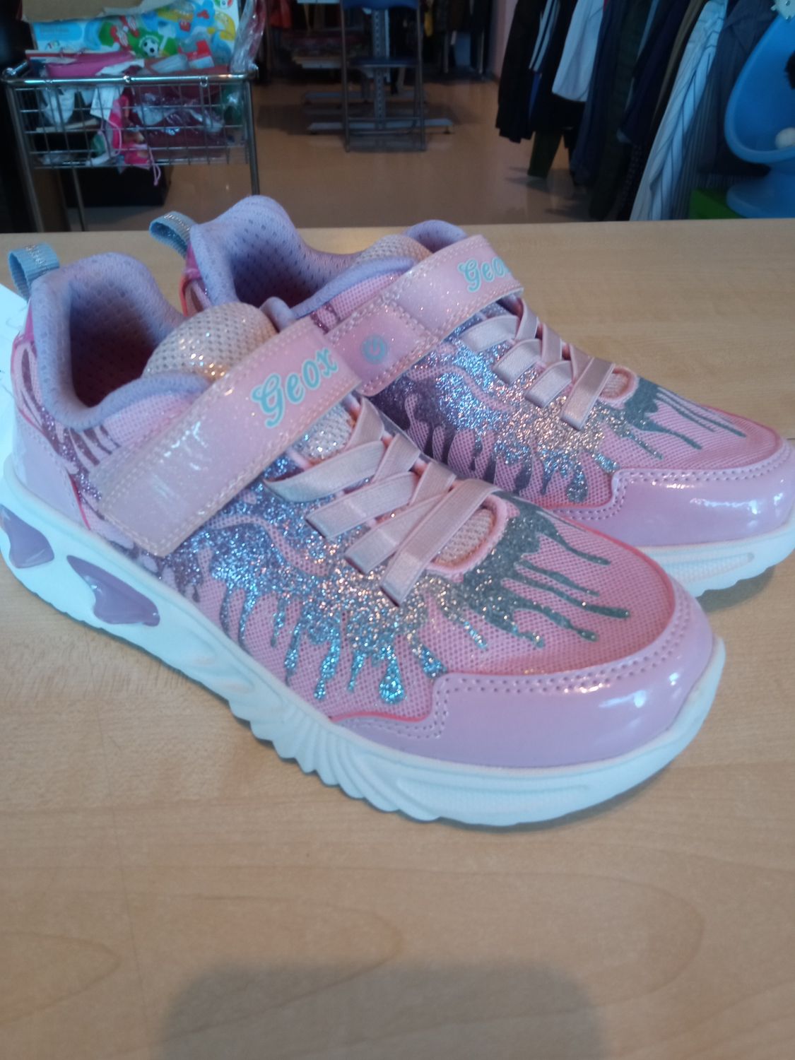 Scarpe con luci bimba n.33 Geox