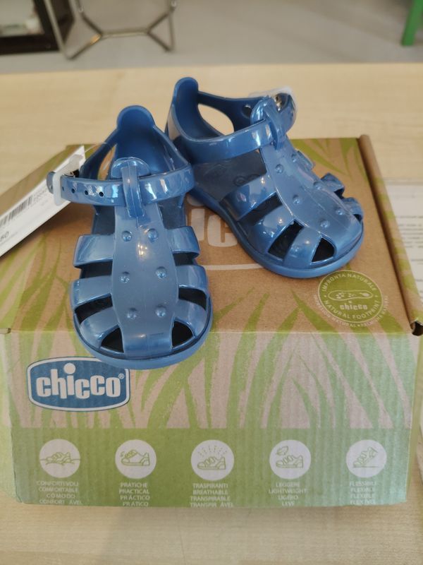 Scarpe di plastica bimbo n.19 Chicco Scarpe di plastica bimbo n.19 Chicco