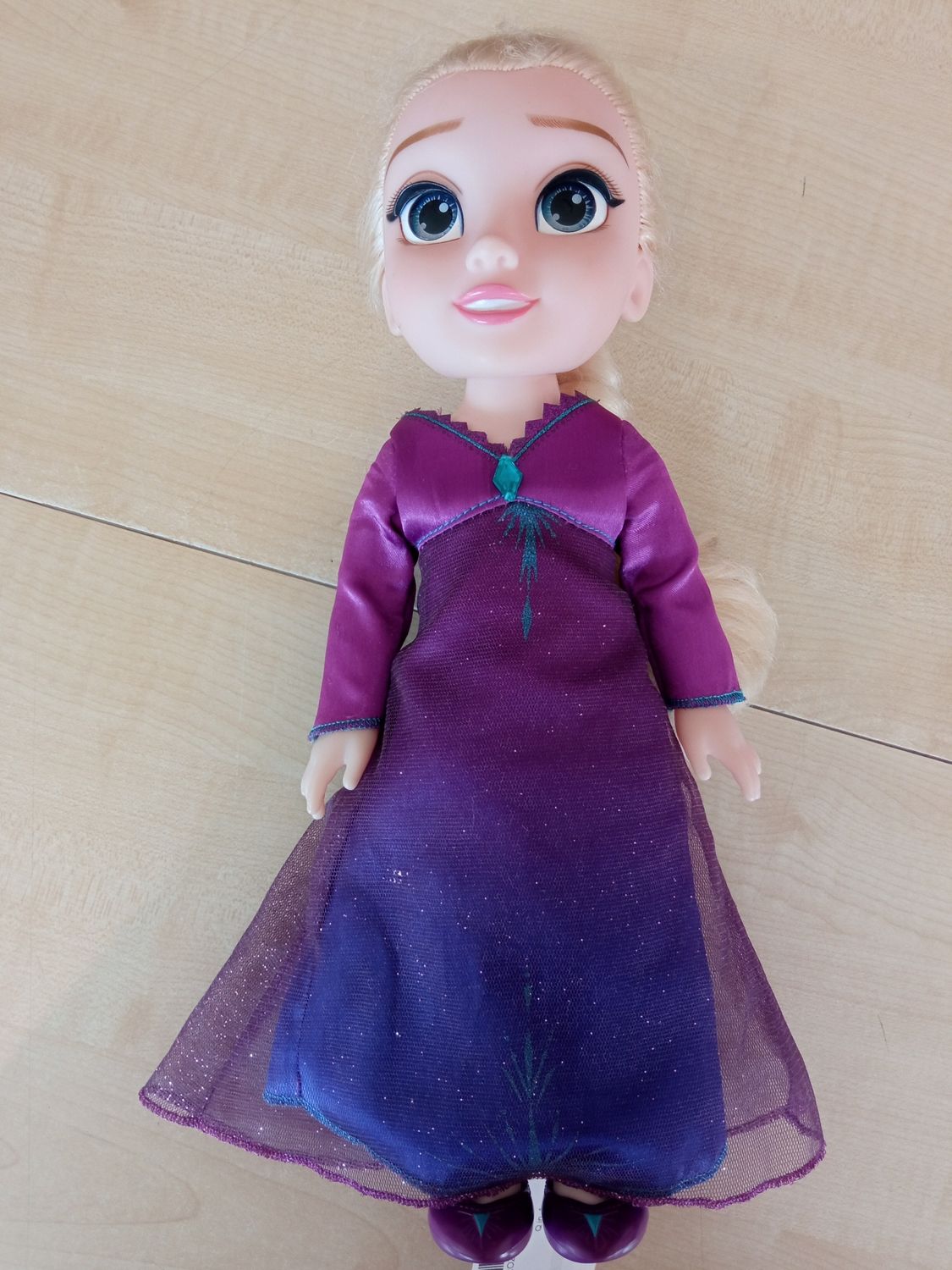 Bambola Elsa Frozen II sonora