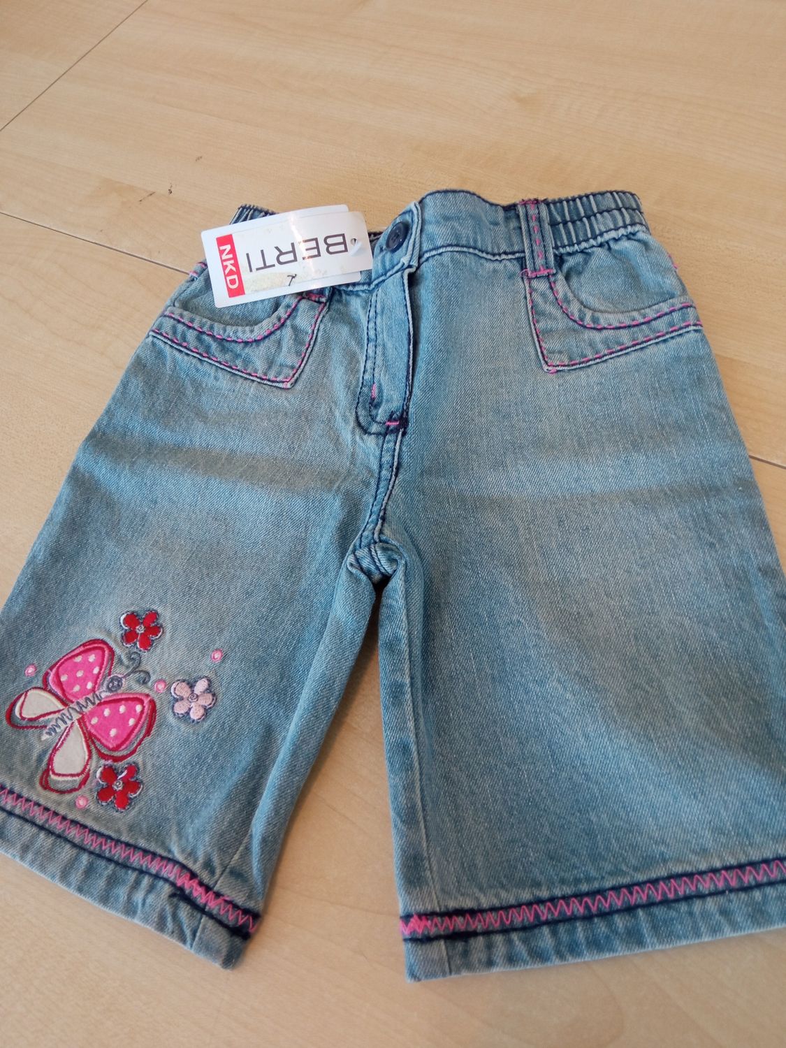 Pantaloncini bimba 80 cm Berti nuovi