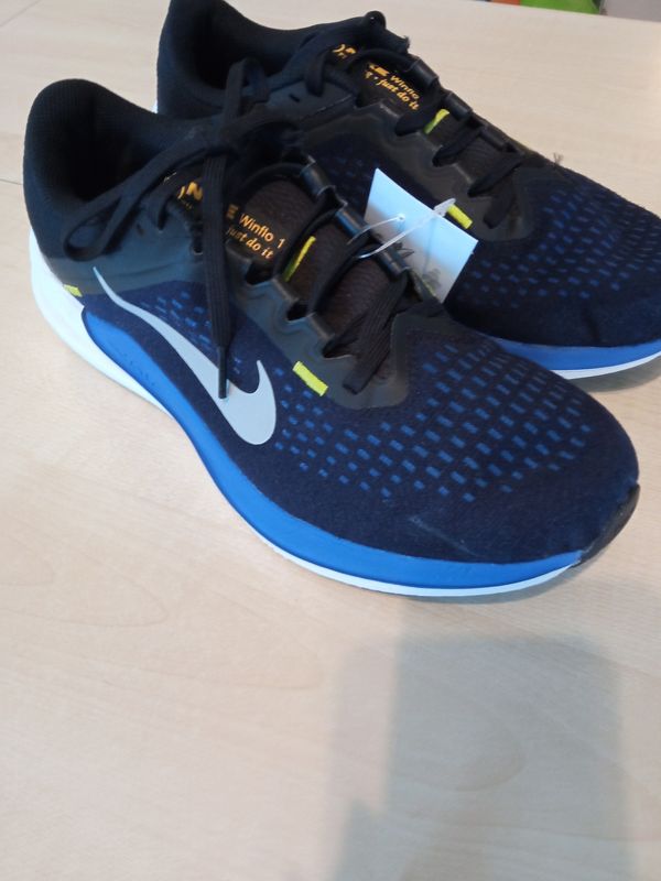 Scarpe uomo n.41 Nike Winflo 10