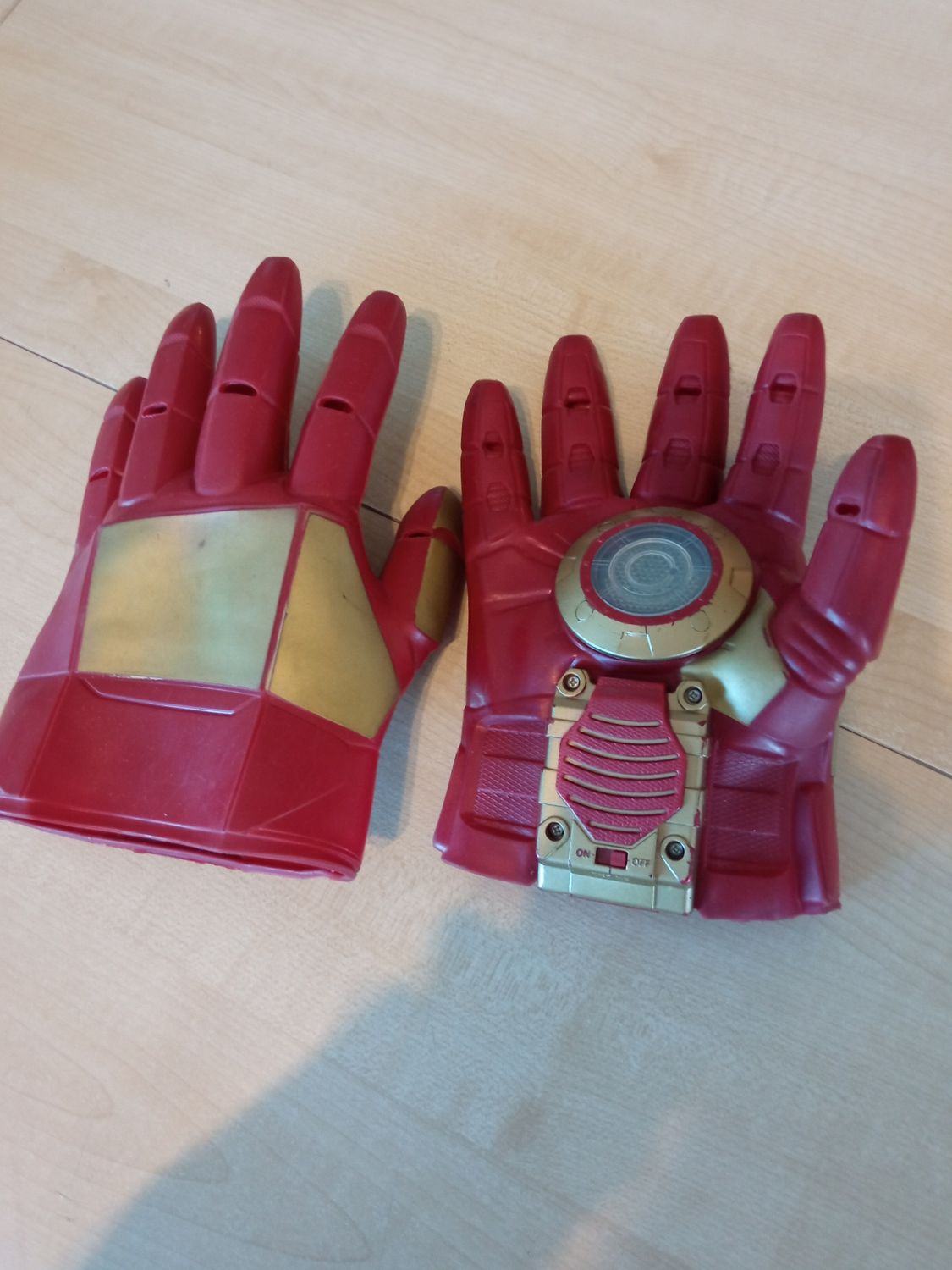 Guanti sonori Ironman