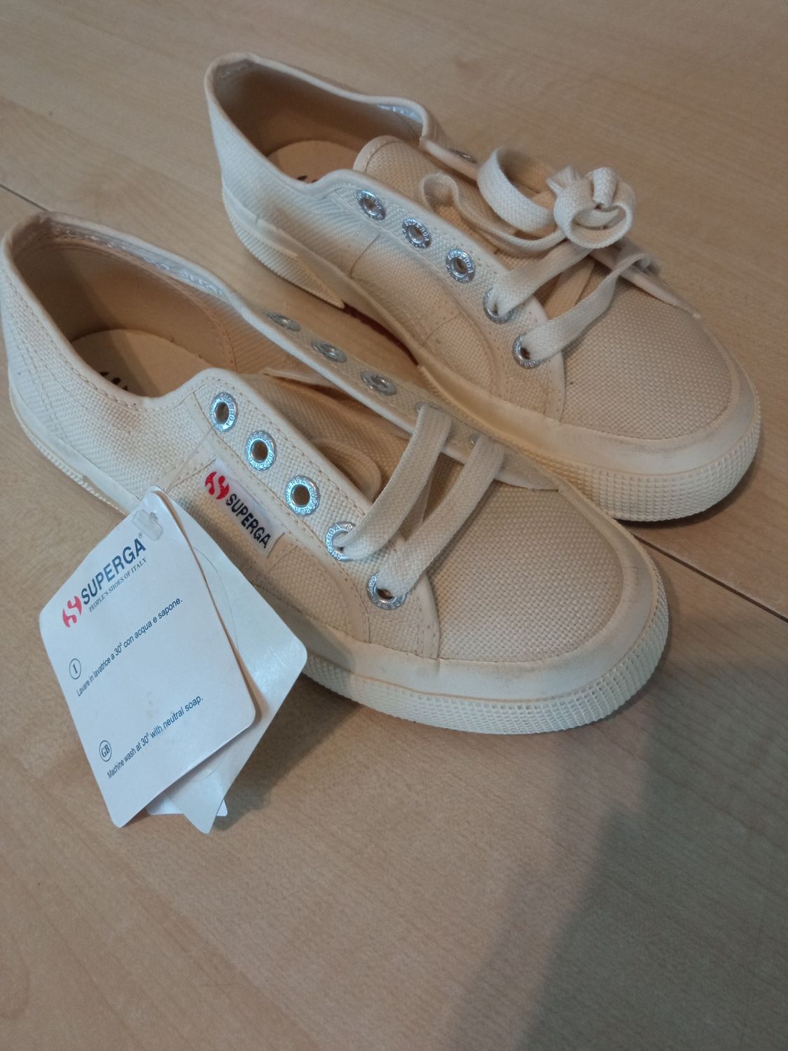 Scarpe bimba n.34 Superga nuove