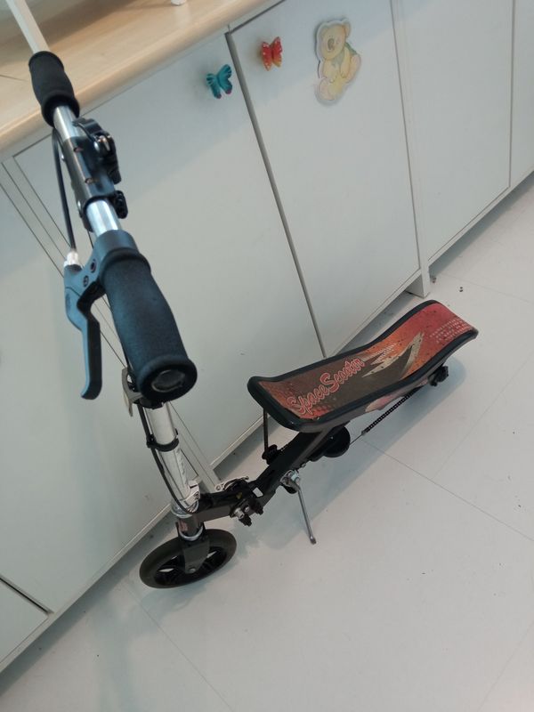 Monopattino Space Scooter