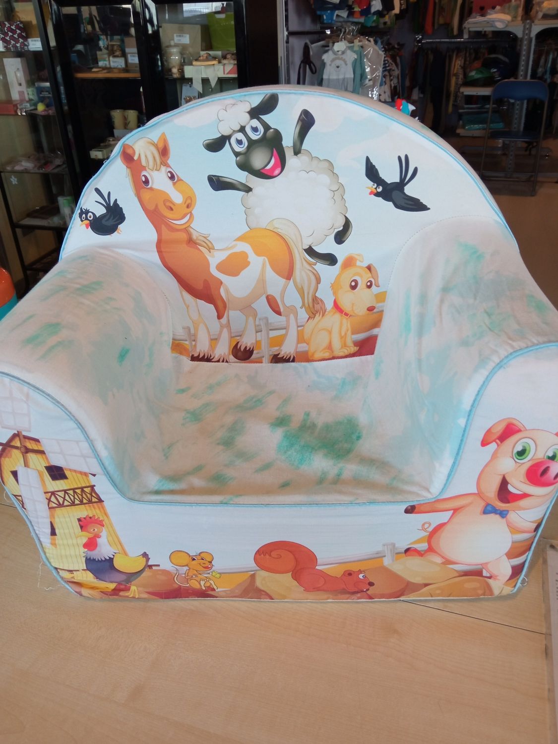 Poltroncina in stoffa