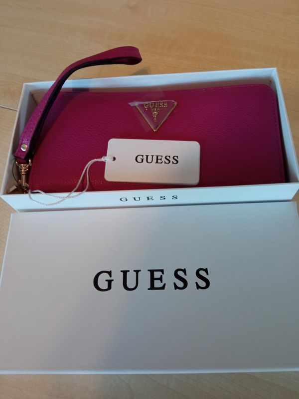 Portafoglio Guess nuovo