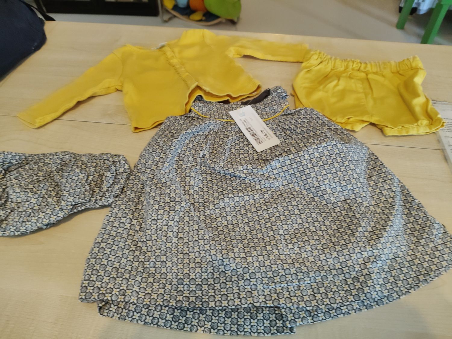 Completo bimba 6 mesi Obaibi 4 pezzi