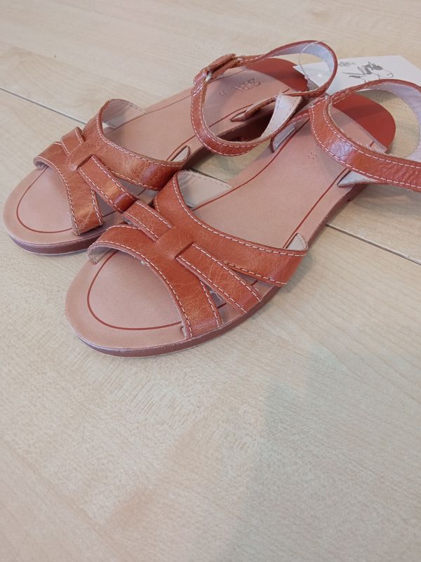 Sandali bimba n.30 Zara