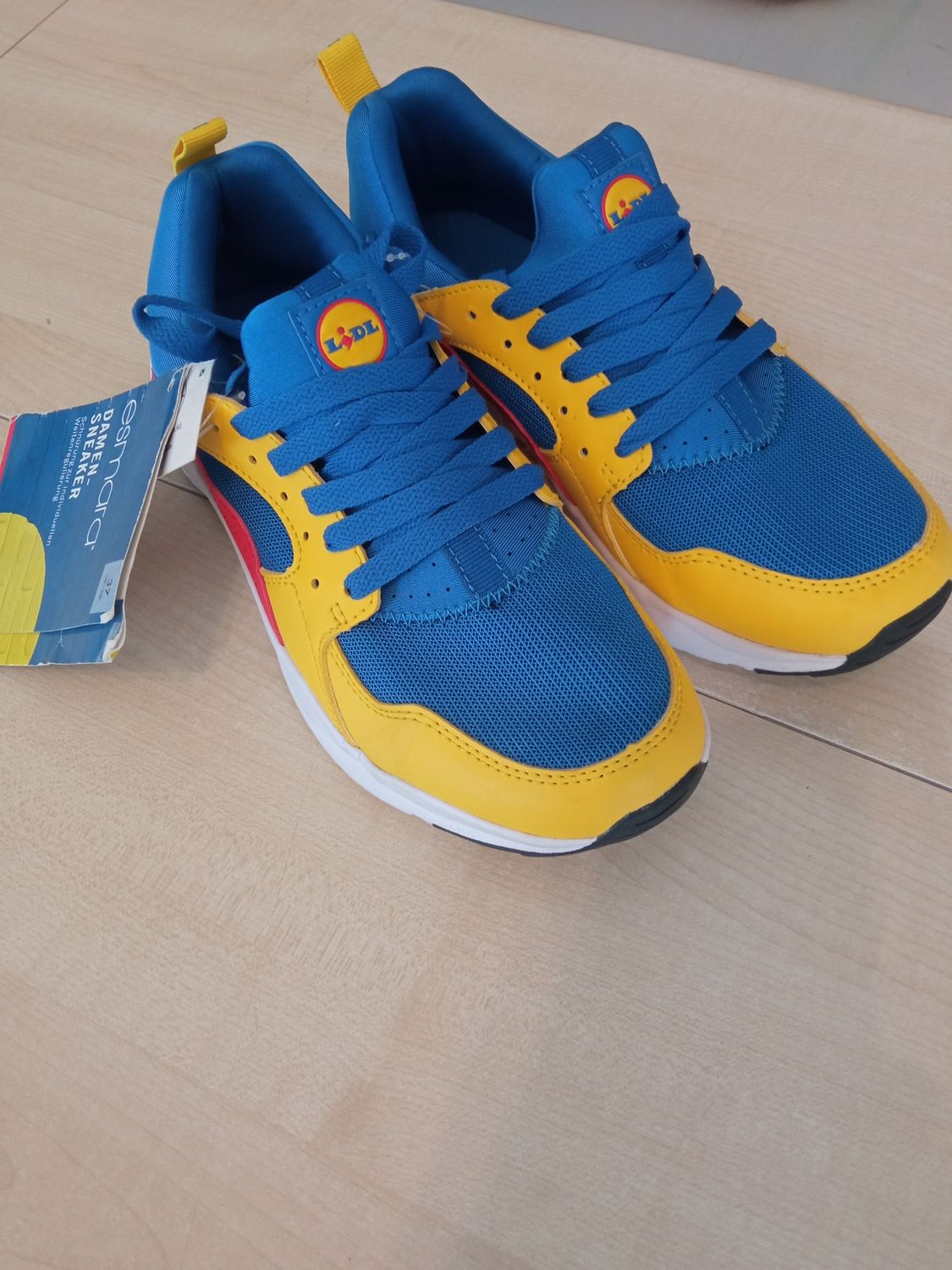 Scarpe n.37 Lidl nuove