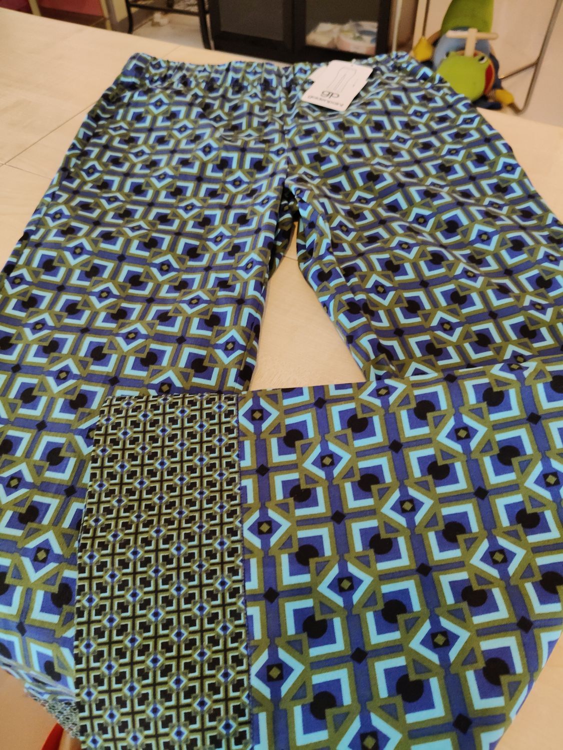 Pantaloni donna tg S Goldenpoint