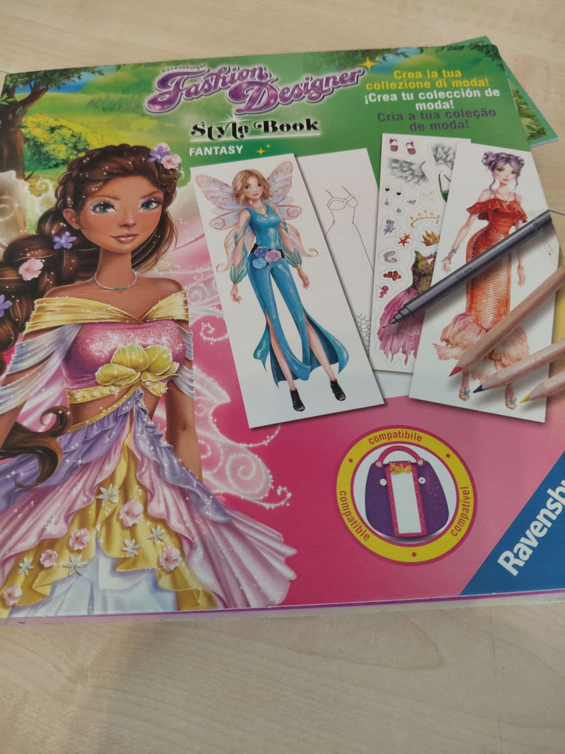 Fashion designer style book Ravensburger
