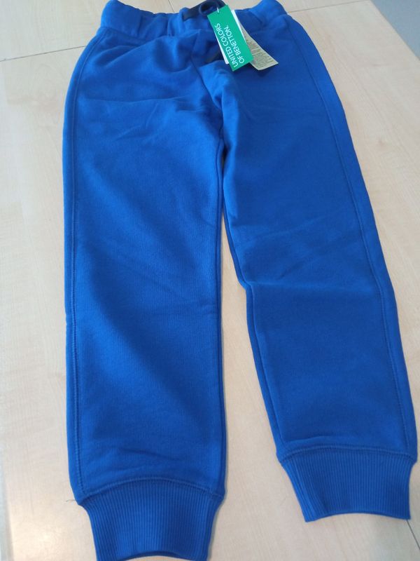 Pantaloni bimbo 7/8 anni Benetton nuovi Pantaloni bimbo 7/8 anni Benetton nuovi
