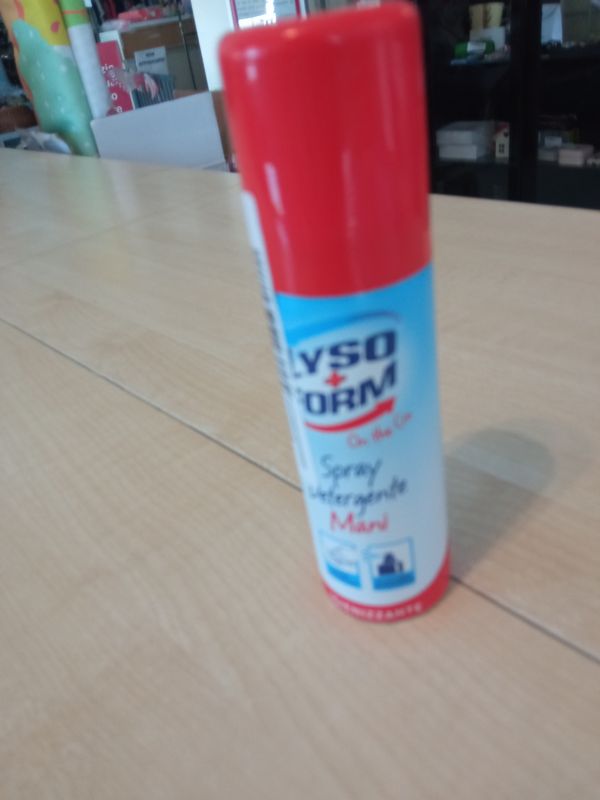 Lysoform spray mani