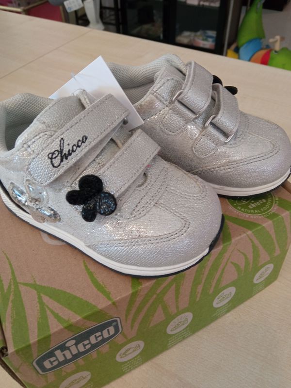 Scarpe bimba n.20 Chicco