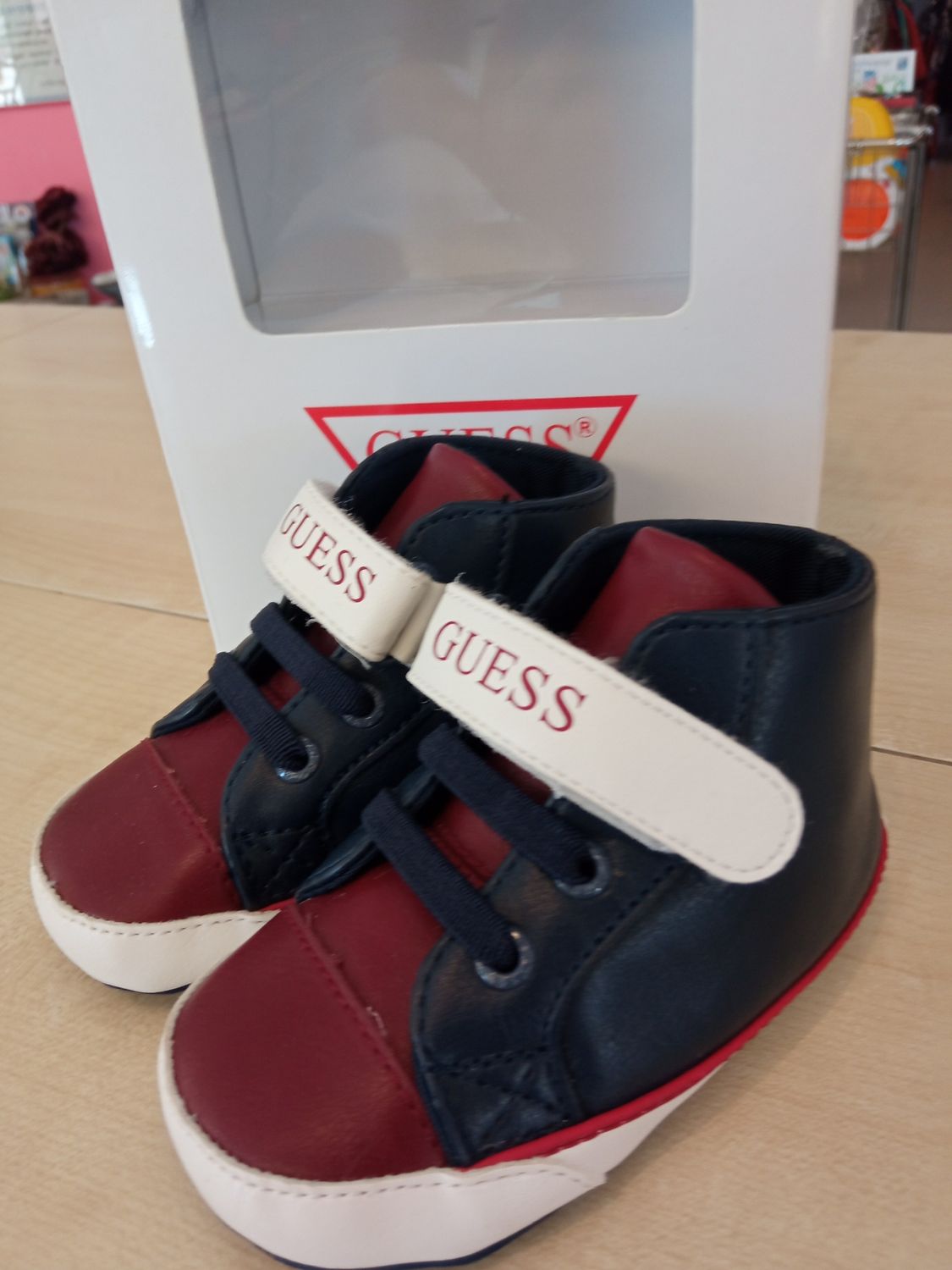 Scarpe bimbo n.19 Guess