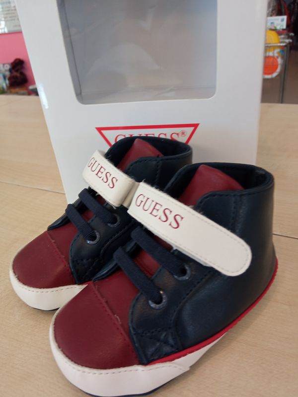 Scarpe bimbo n.19 Guess