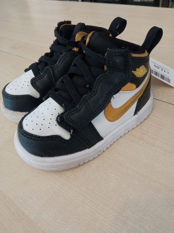 Scarpe bimbo n.21 Jordan