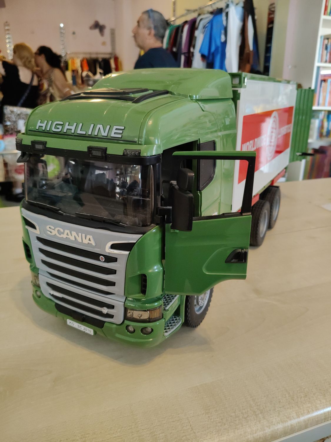 Camion Scania Logistic Bruder