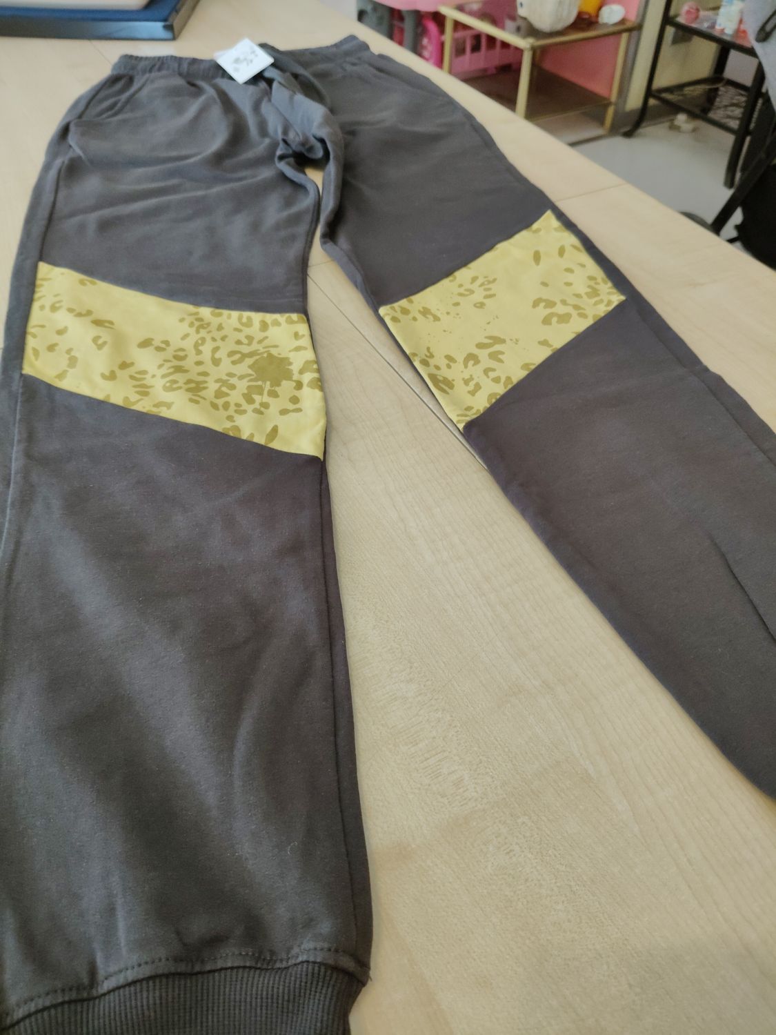 Pantaloni bimba 14 anni Brums