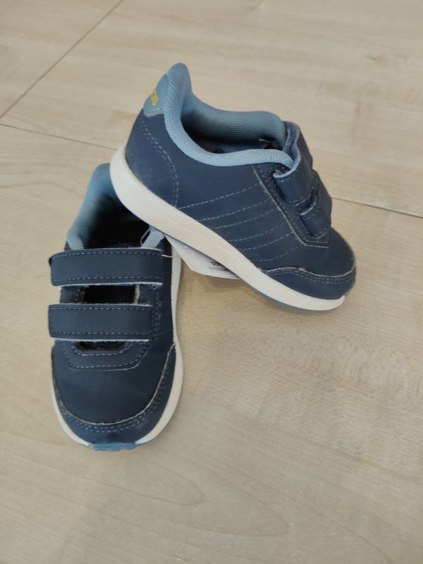 Scarpe bimbo n.21 Adidas