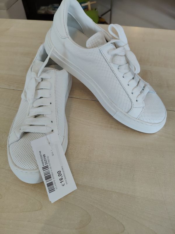 Scarpe bimba m.35 Intrend