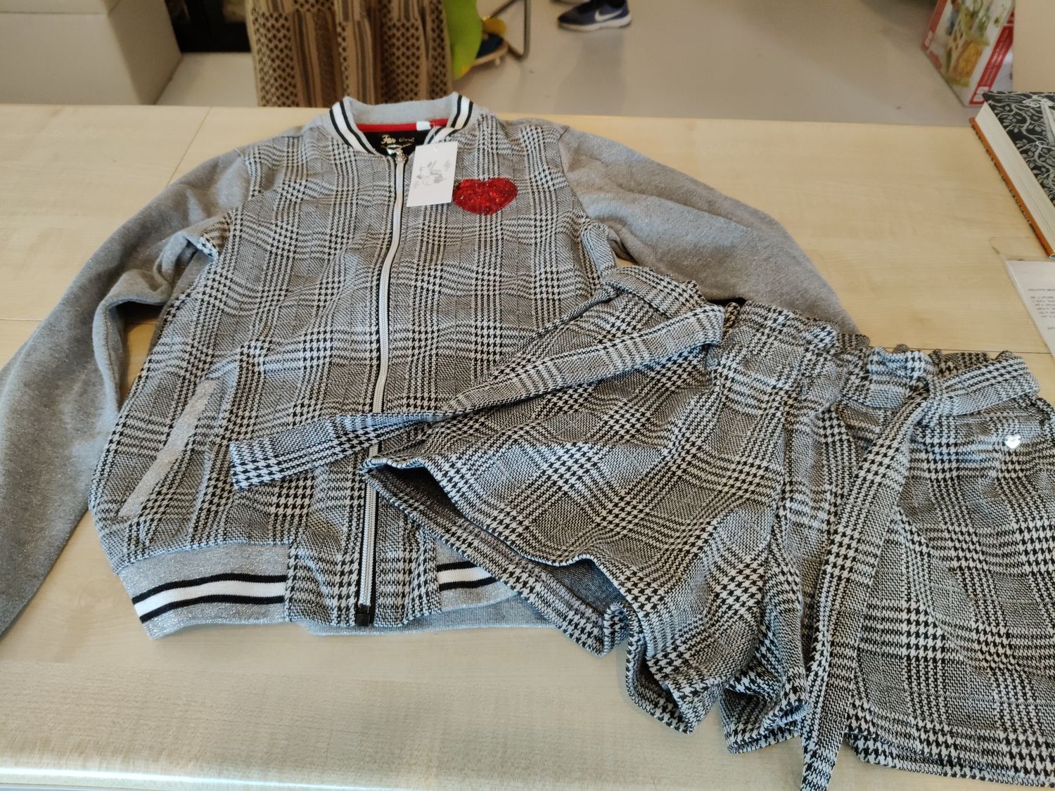 Completo bimba 13/14 anni Original Marines