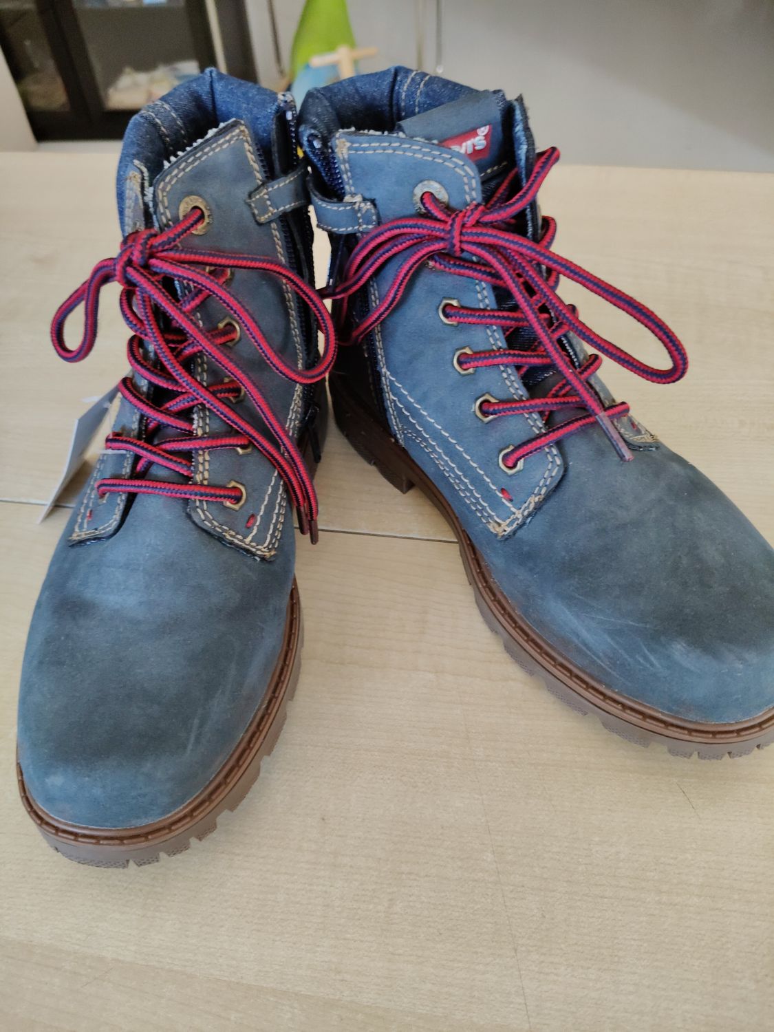 Scarpe bimbo n.35 Levi's