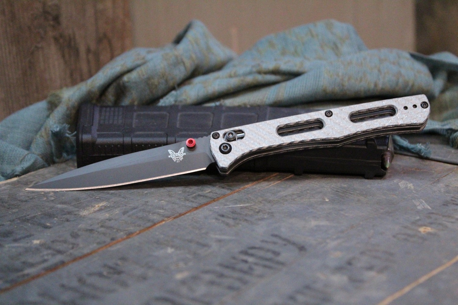 Benchmade Fact 3.95&quot; SHOT Show Limited Edition AXIS Lock Knife / Silver Twill Gray G10 / Black (Discontinued)
