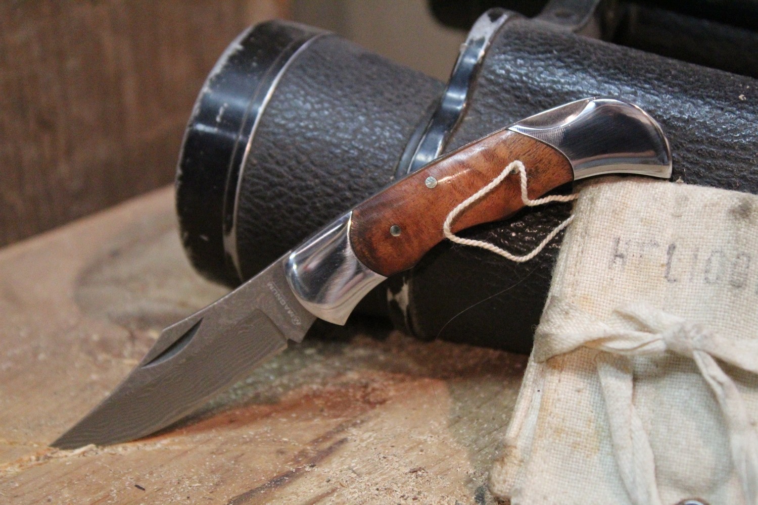Boker Magnum Lady 2.375&quot; Lockback Knife, Burl Wood /  Damascus
