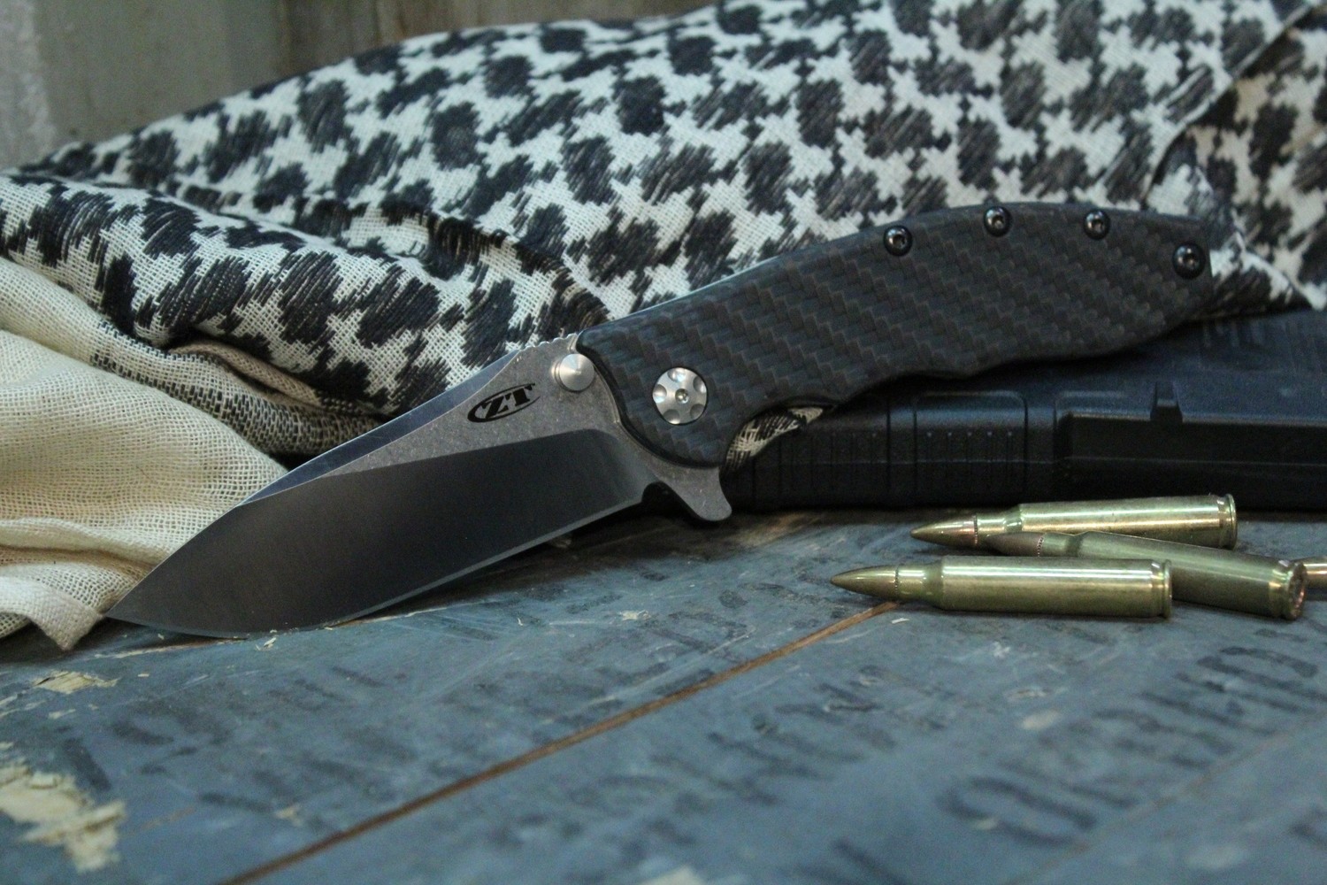 Zero Tolerance 0562 3.5&quot; Hinderer Slicer Knife, Black Carbon Fiber / Polished M390 ( Pre Owned )