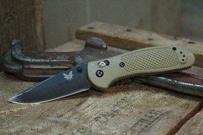 Benchmade Griptilian 3.45&quot; AXIS Lock Knife / Black / Sand (Pre-Owned)