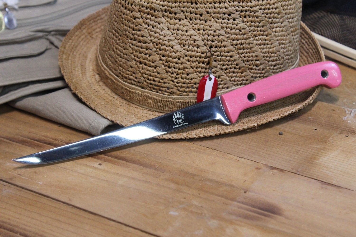 3DK Fisher 8&quot; Fillet Knife,  Pink G-10