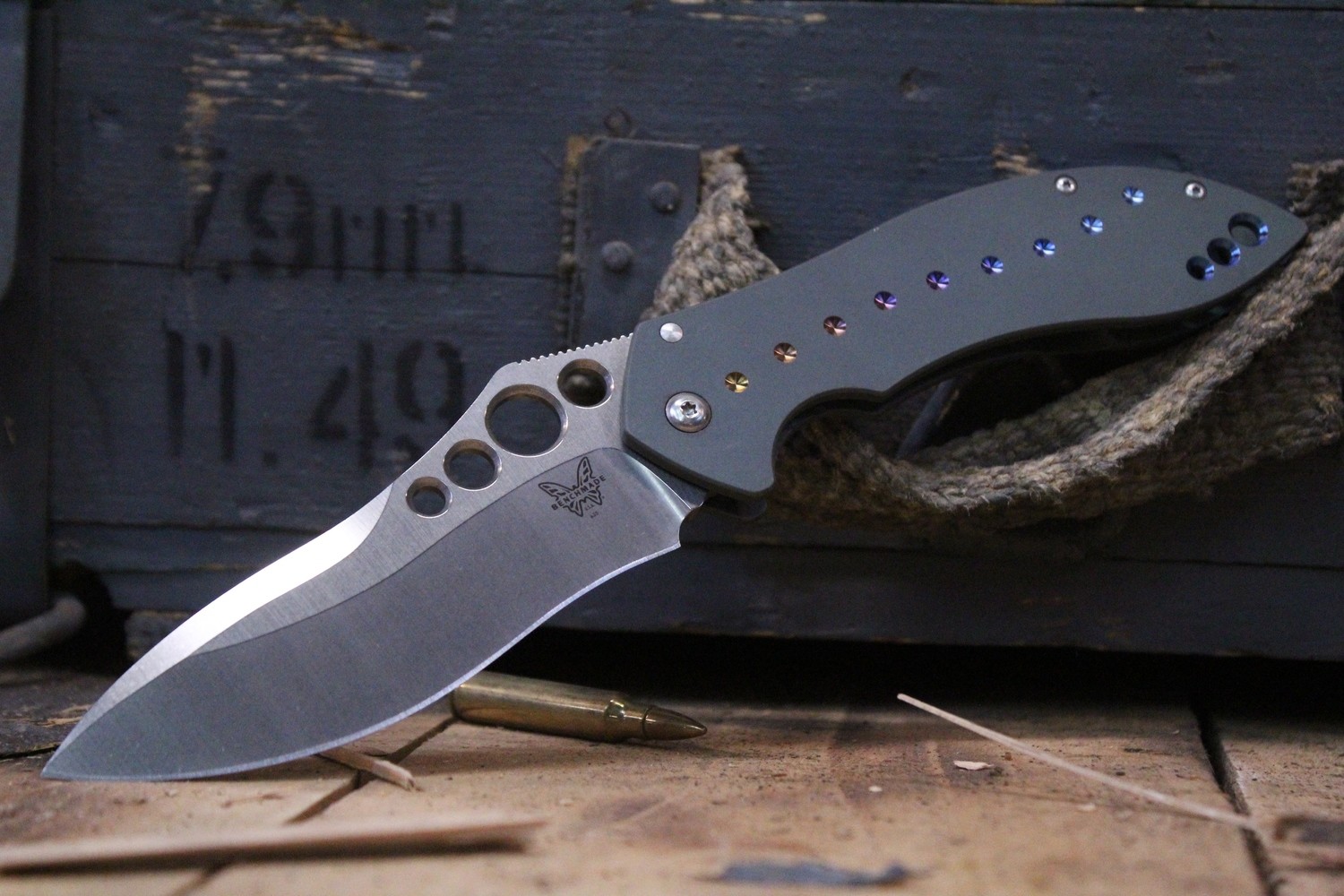 Benchmade Skirmish 4.3&quot; Frame Lock Knife / Titanium / Satin (New In Box)