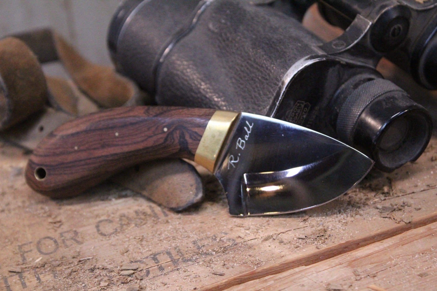 Robert Ball 2.75&quot; Offset Ulu, Cocobolo / Polished AEB-L