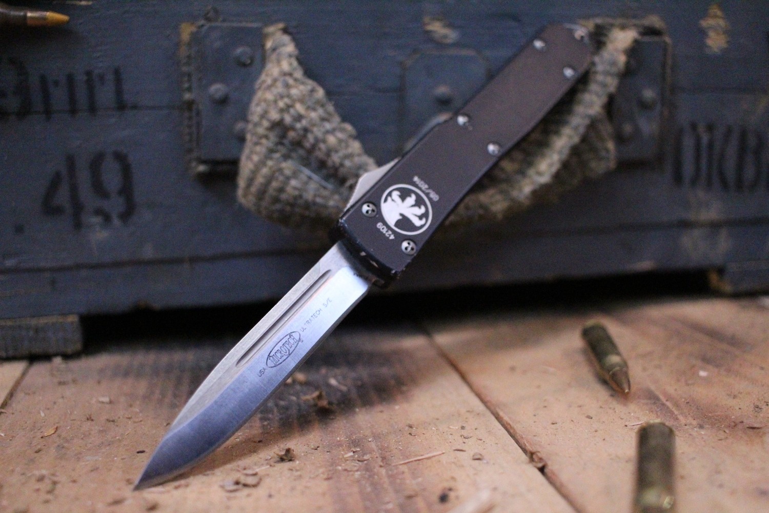 Microtech Ultratech S/E OTF 3.4&quot; Automatic Knife, Black Aluminum / Stonewash ( Pre Owned )