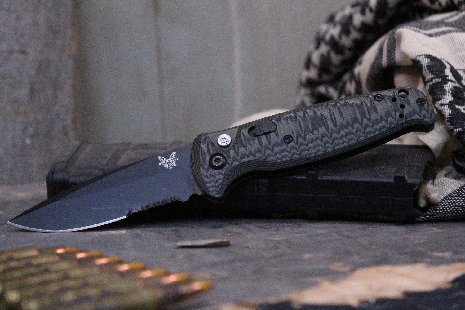Benchmade CLA 3.4&quot; Drop Point Automatic Knife / Black Serrated / Green-Black G10 (Pre-Owned)