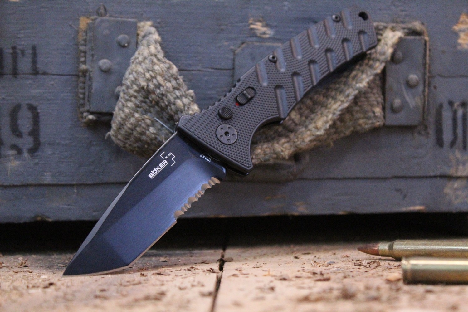 Boker Plus Strike 3.25" Tanto Automatic Knife, Black Aluminium / Black Serrated ( Discontinued)