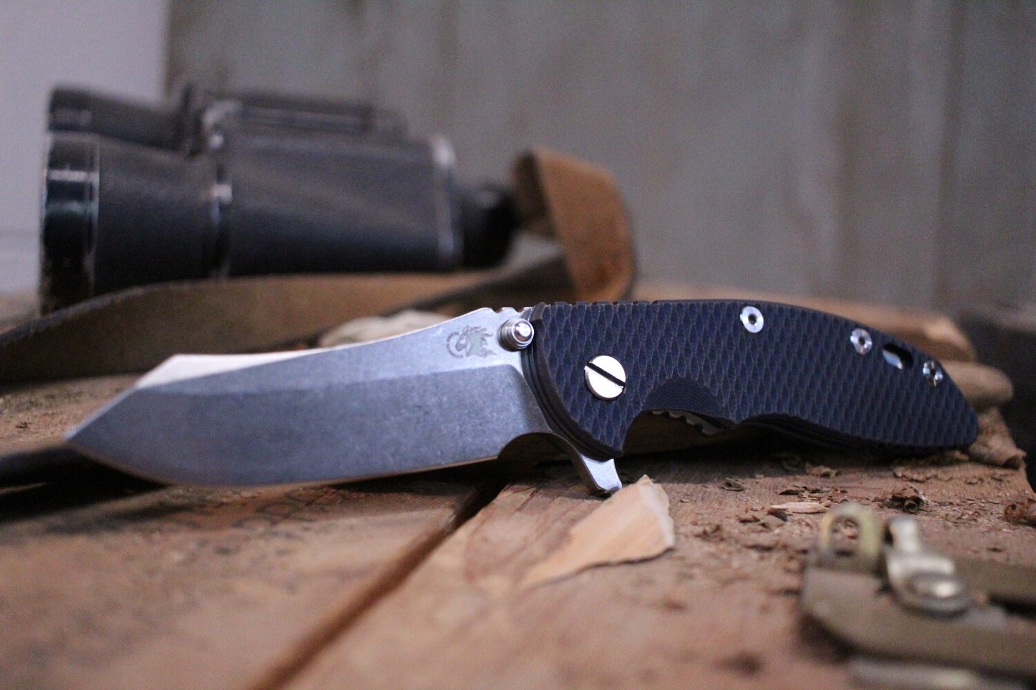 Hinderer Knives XM-18 3.5 Skinner Frame Lock Knife, Black &amp; Blue G-10 / Stonewash ( Pre Owned )