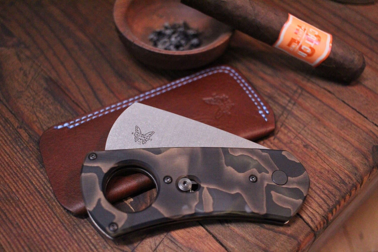 Benchmade Cigar Cutter Gold Class Auto AXIS / Raffir Noble / Stonewash ( Discontinued )