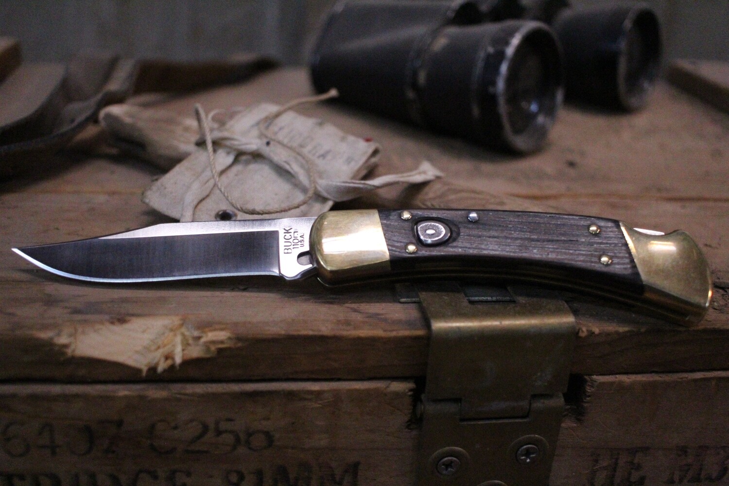 Buck 110 Auto 3.75&quot; Automatic Knife, Satin 420HC / Brass And Wood ( Pre Owned )