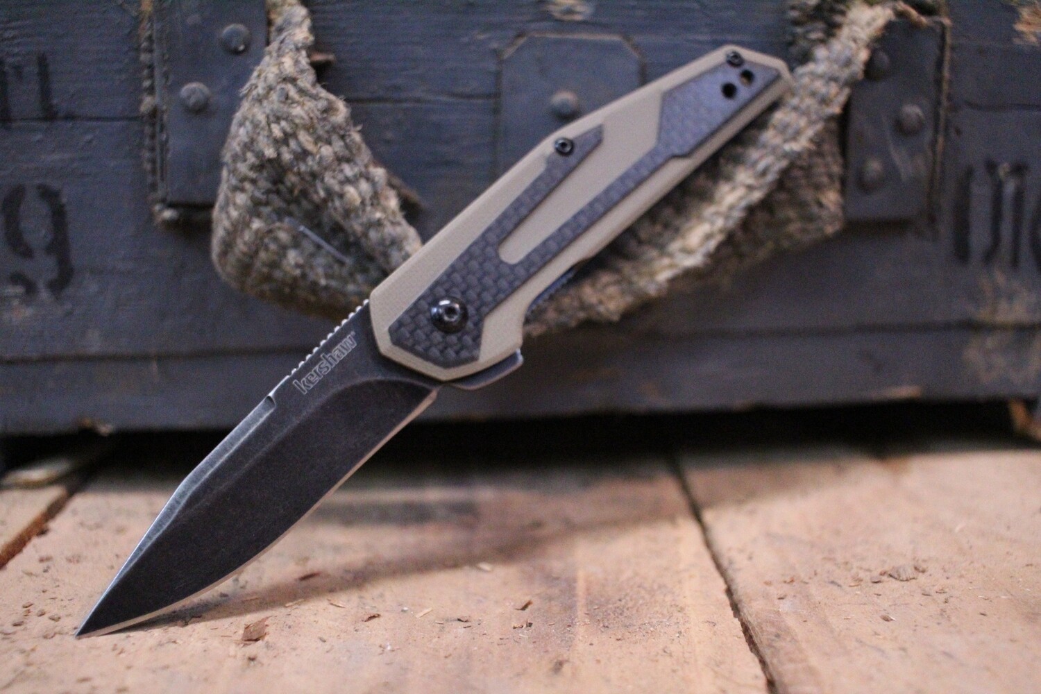 Kershaw Fraxion 2.75&quot; Flipper, Carbon Fiber &amp; Tan G10 / Black Wash ( Discontinued )