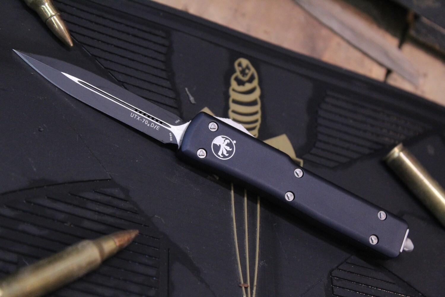 Microtech UTX-70 D/E 2.41&quot; OTF Automatic Knife, Black / Black
