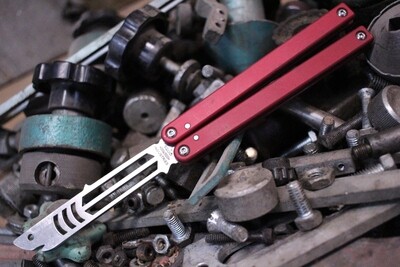 Squid Industries Mako Balisong Trainer, Red / Stone Wash ( Pre Owned )