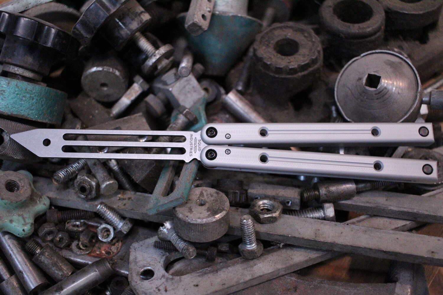 Squid Industries Squidtrainer V3 4.5&quot;  Butterfly Balisong Trainer, Silver / Stone Wash ( Pre Owned )