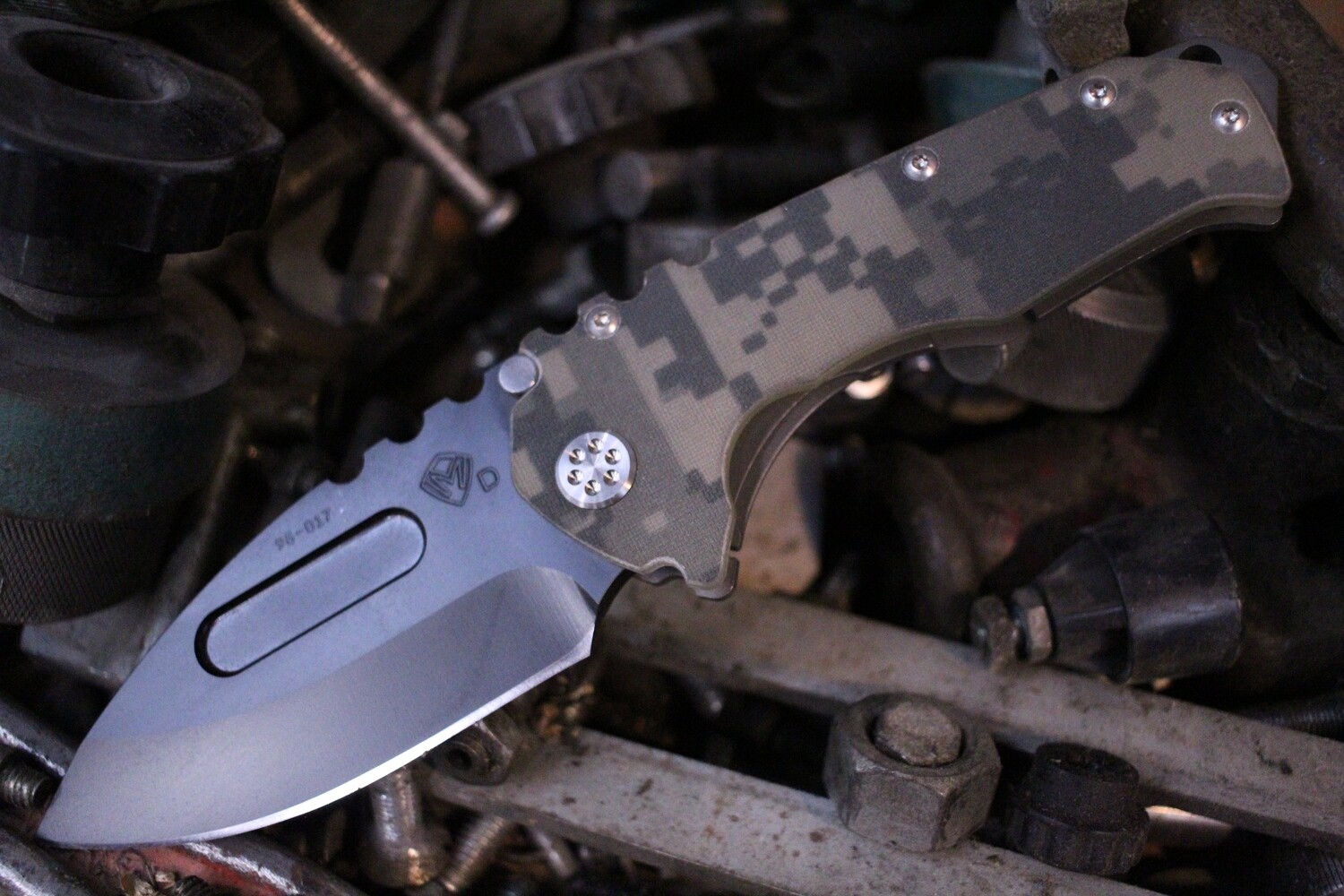 Medford Knife and Tool (MKT) Praetorian G 3.75&quot; Knife, Digi Cam G10 / PVD Coated Drop Point