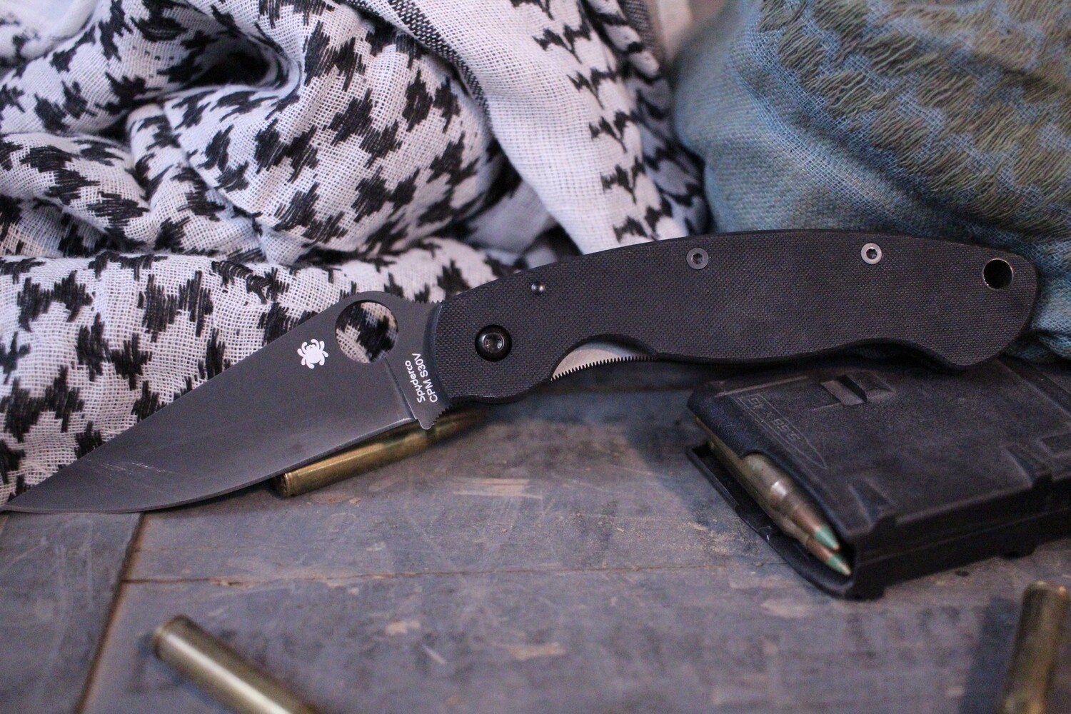 Spyderco Military 4&quot; Framelock Knife, Black G-10 /  Black S30V ( Pre Owned )