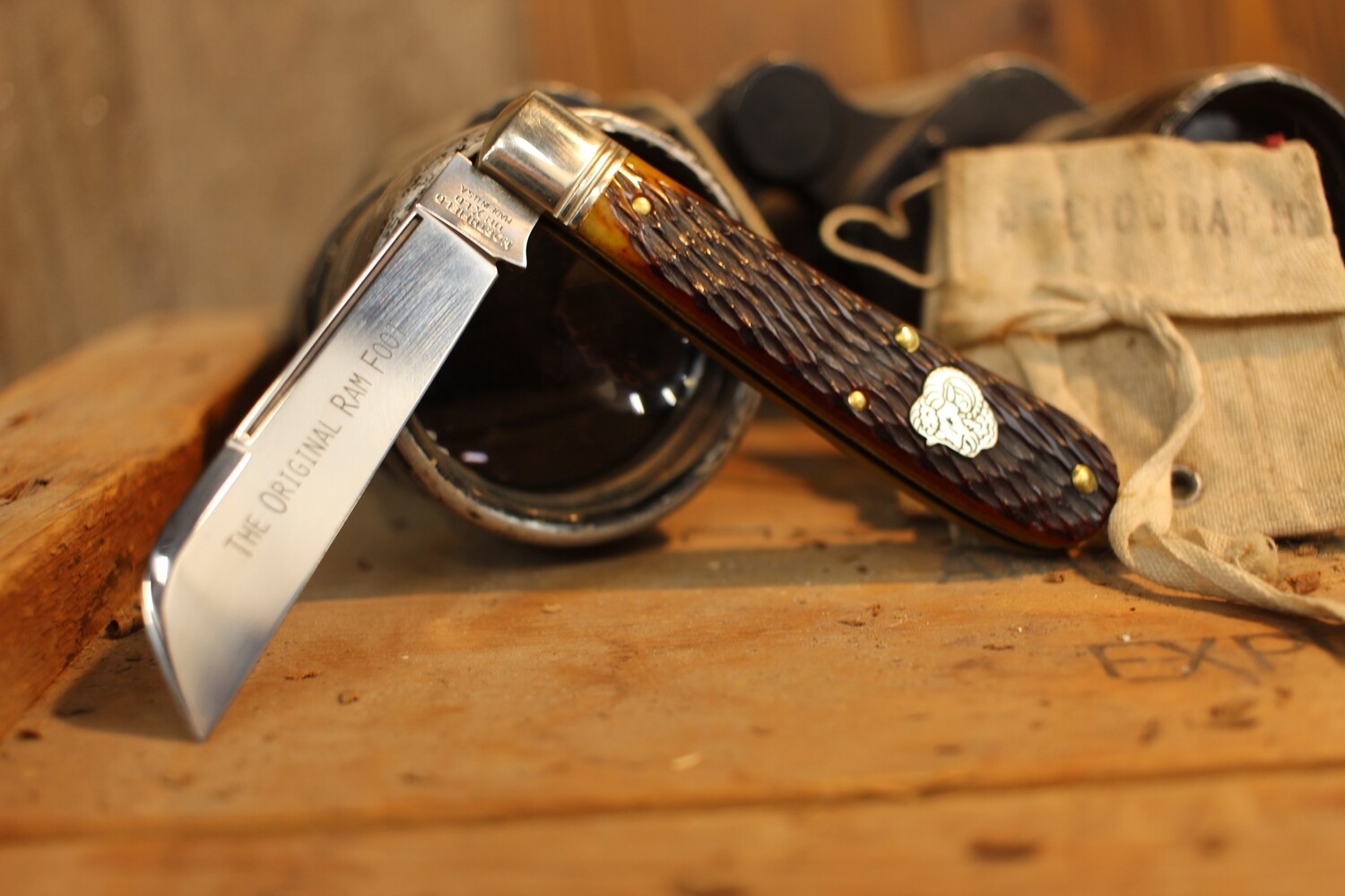 Great Eastern Tidioute Cutlery Rams Foot #93 3.125&quot; Slip Joint, Antique Jigged Bone / Satin ( Pre Owned )